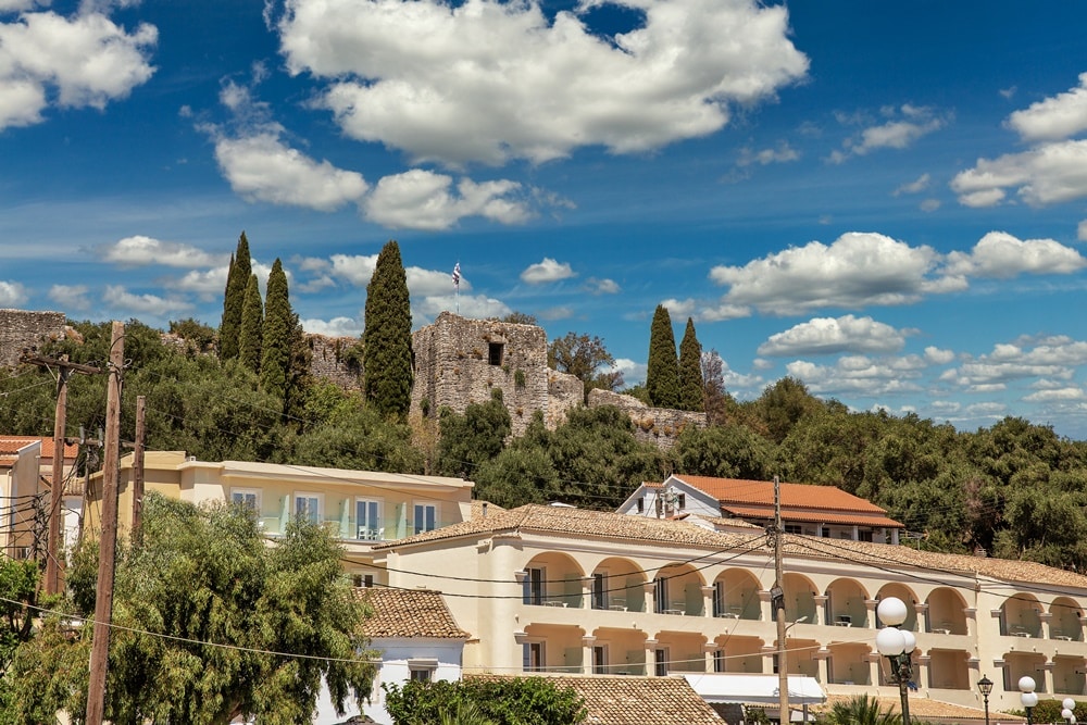 Ce sa stii despre Kassiopi Castle Corfu, unul dintre cele mai vechi ...